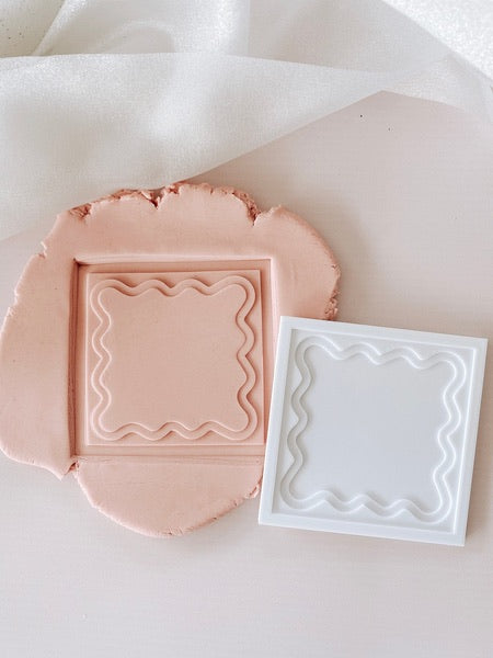Square Wavy Boarder
