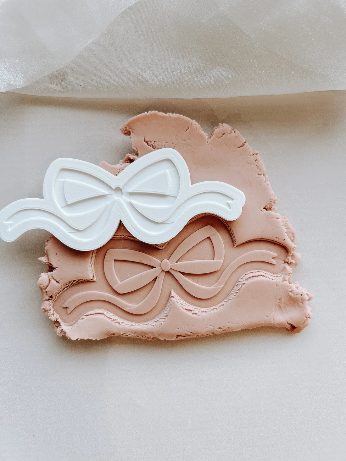 Delicate bow debosser and cutter Christmas
